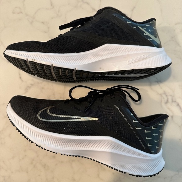 Nike Shoes - Women’s Black Nike Quest 3 Sneakers